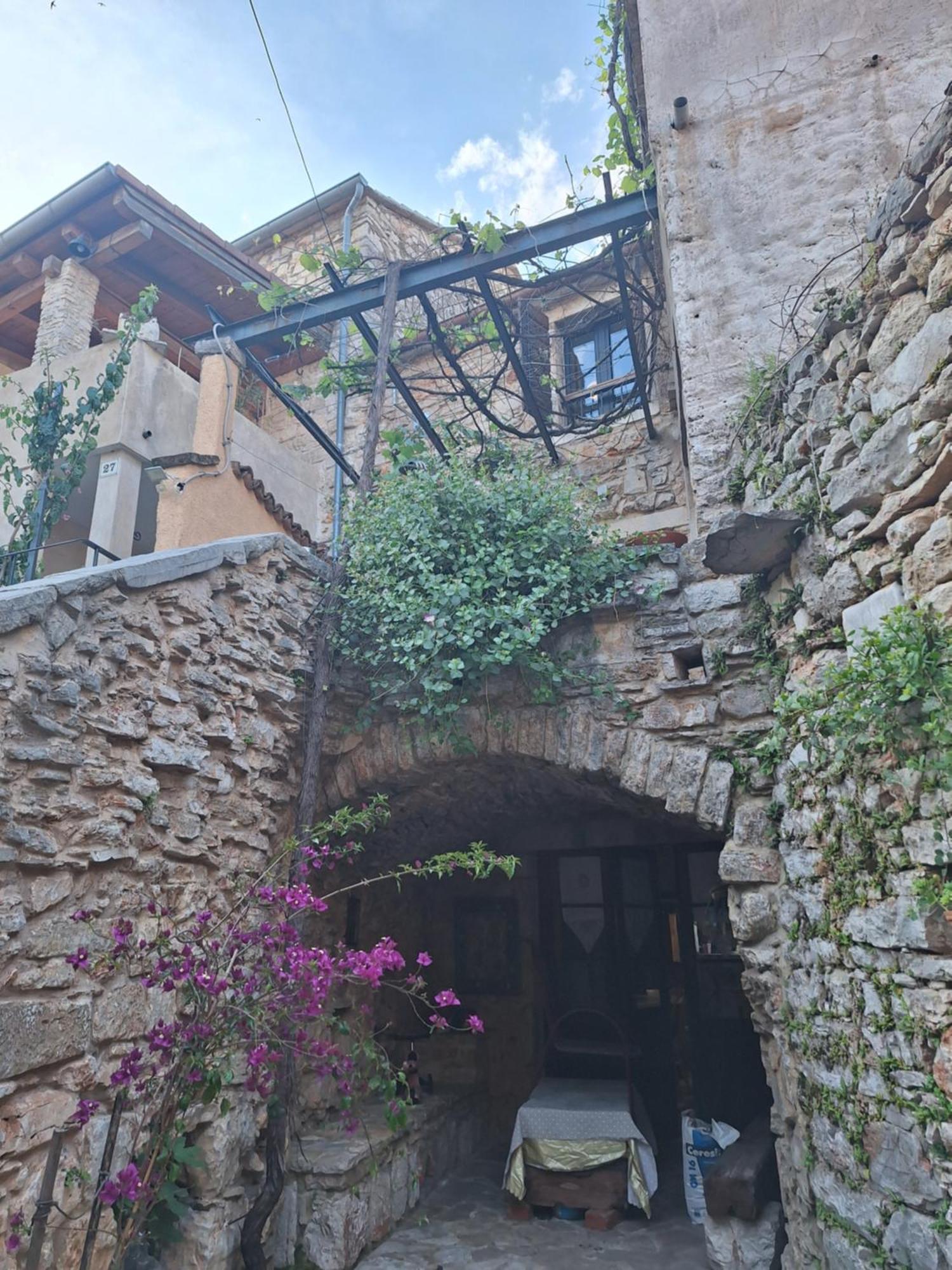 Apartment George Stari Grad  Exteriér fotografie